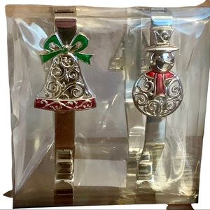 Silver 4-Piece Christmas Mantle Stocking Hooks New in Box